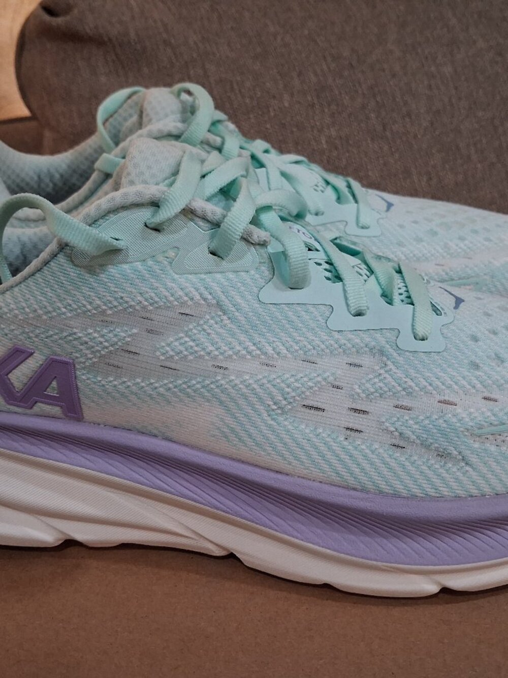 Size 10.5 - Hoka Women's Clifton 9 Sunlit Ocean Lilac Mist Great Condition